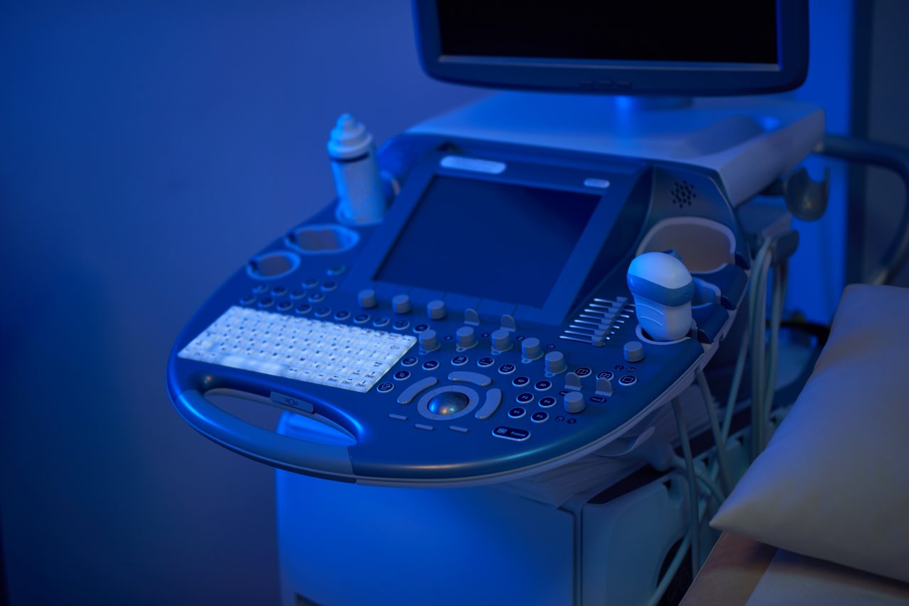 modern-ultrasound-scanner-at-the-clinic-2022-01-31-03-20-36-utc-1280x854.jpg