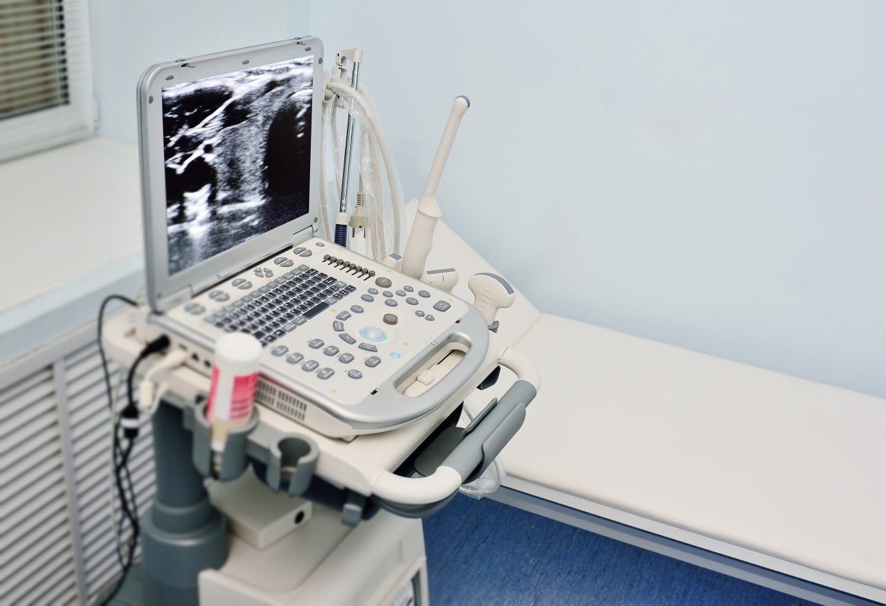 ultrasound-machine-in-a-modern-clinic-2022-05-17-07-27-35-utc-1280x876.jpg